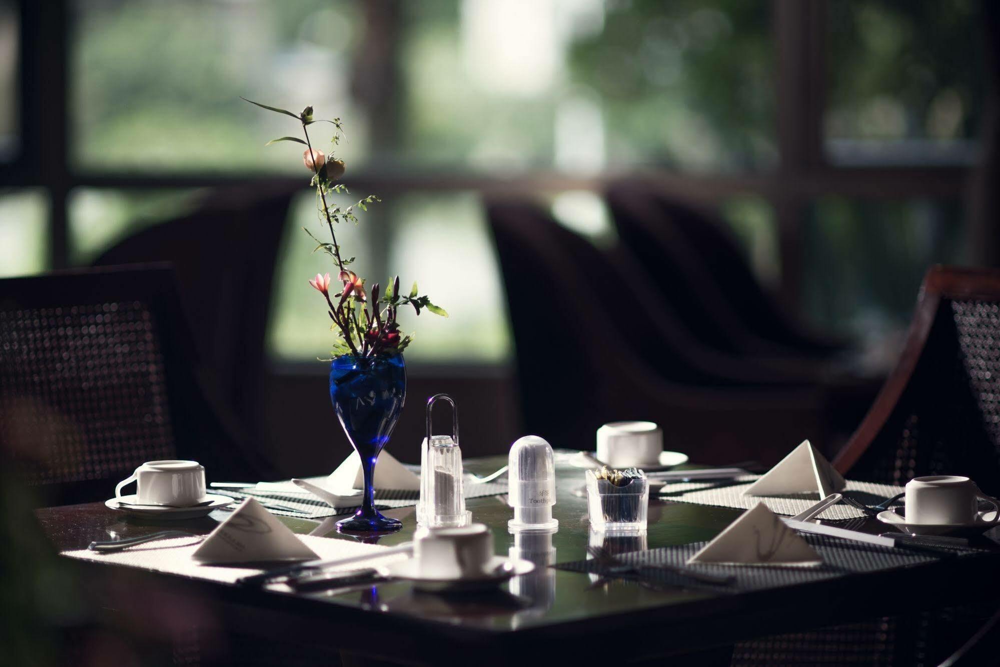 Heshan Phoenix Hotel Цзянмынь Экстерьер фото